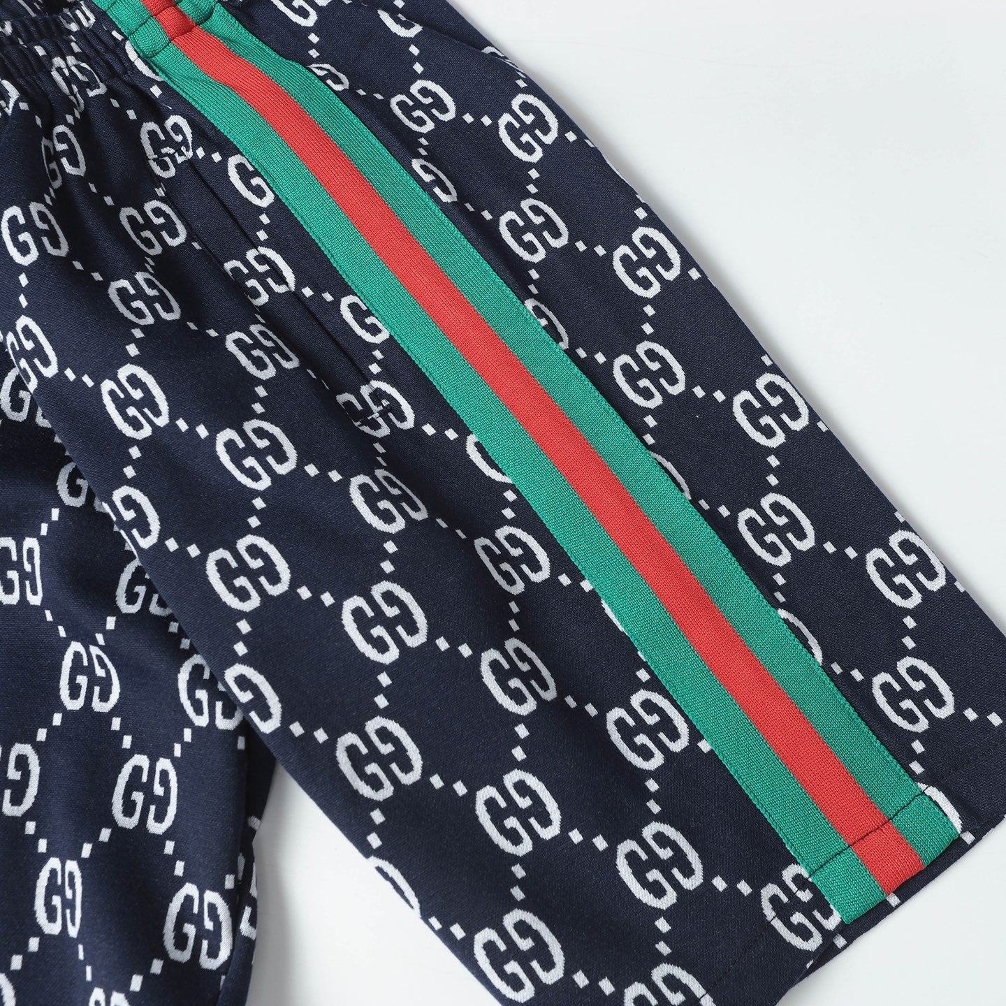 Gucci Signature 6431 Shorts