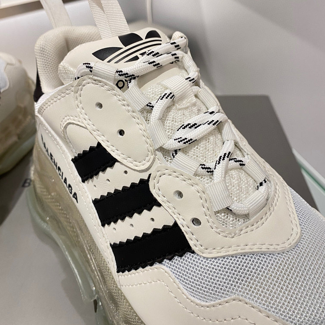 Balenciaga Collaboration Couple's Style Shoe