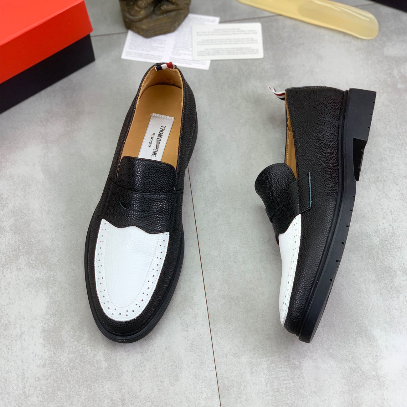Thom Browne 2025 Leather shoes Men