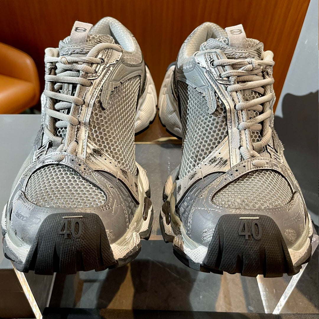 Balenciaga Limited Edition Couple Style Shoe