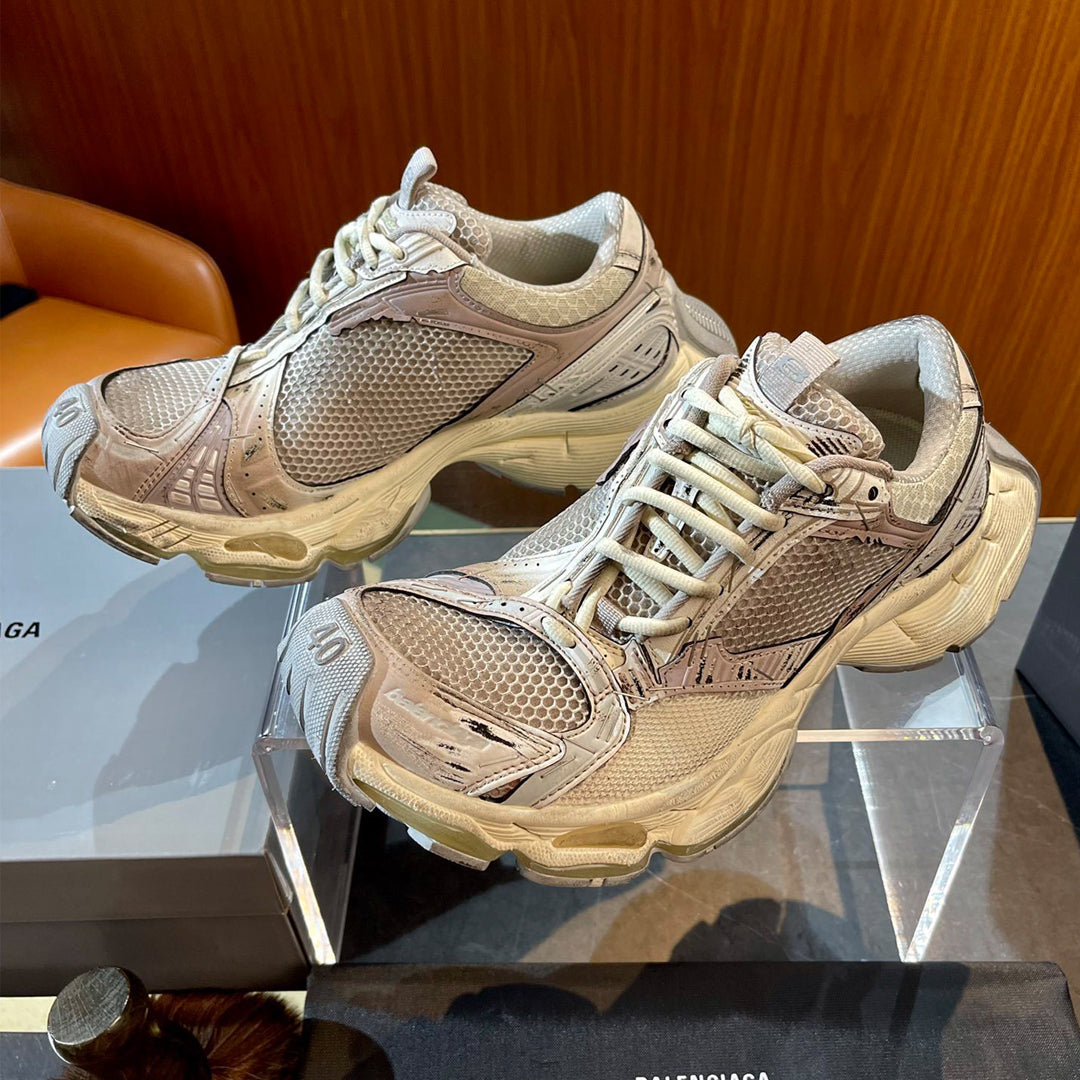 Balenciaga Limited Edition Couple Style Shoe