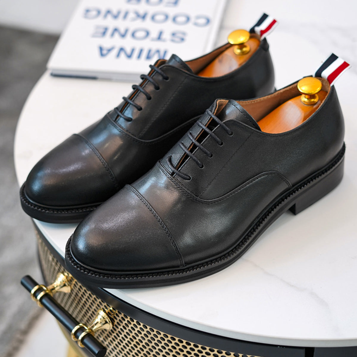 Thom Browne  Business leather shoes