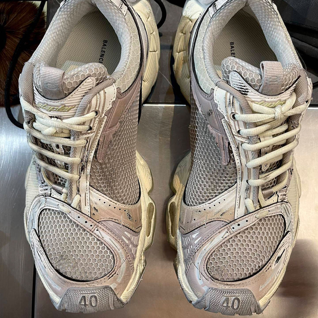 Balenciaga Limited Edition Couple Style Shoe