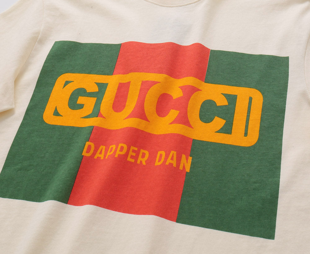 Gucci Signature 2A0C T-Shirt
