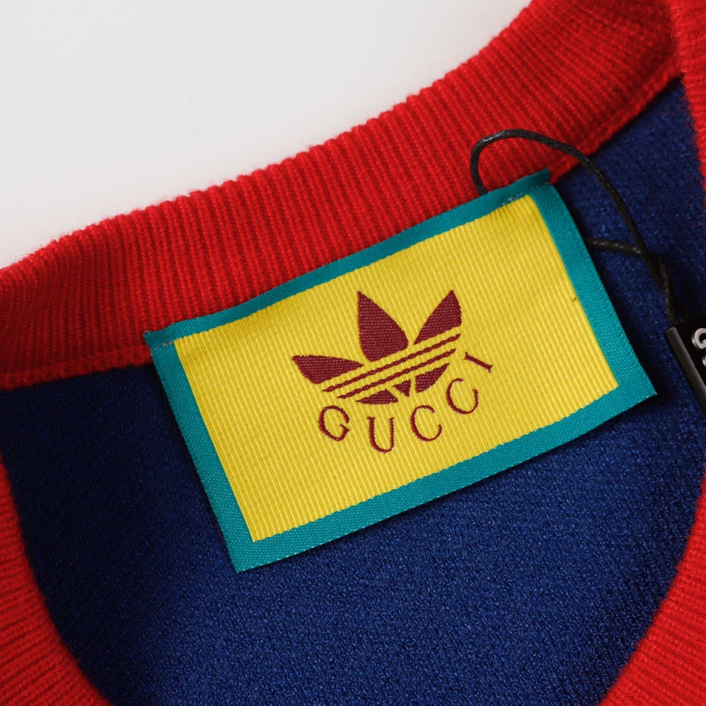 Gucci Signature 15FA Sweater