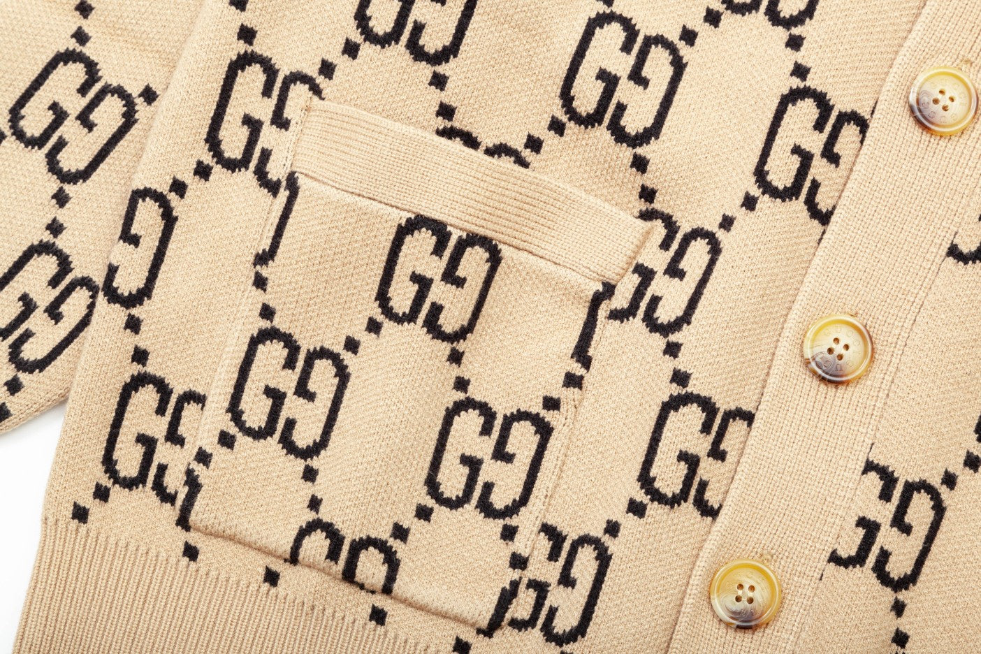 Gucci Signature BE7D Sweater
