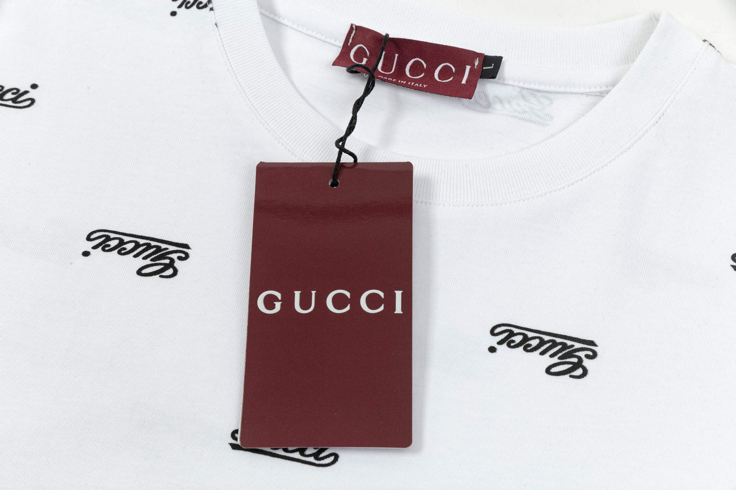 Gucci Signature 9D21 T-Shirt