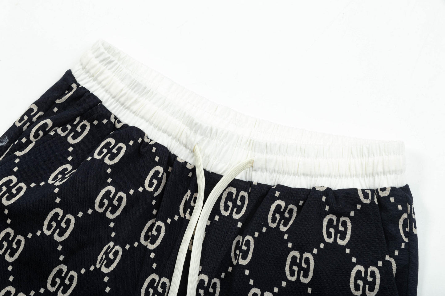 Gucci Signature 7F1D Shorts