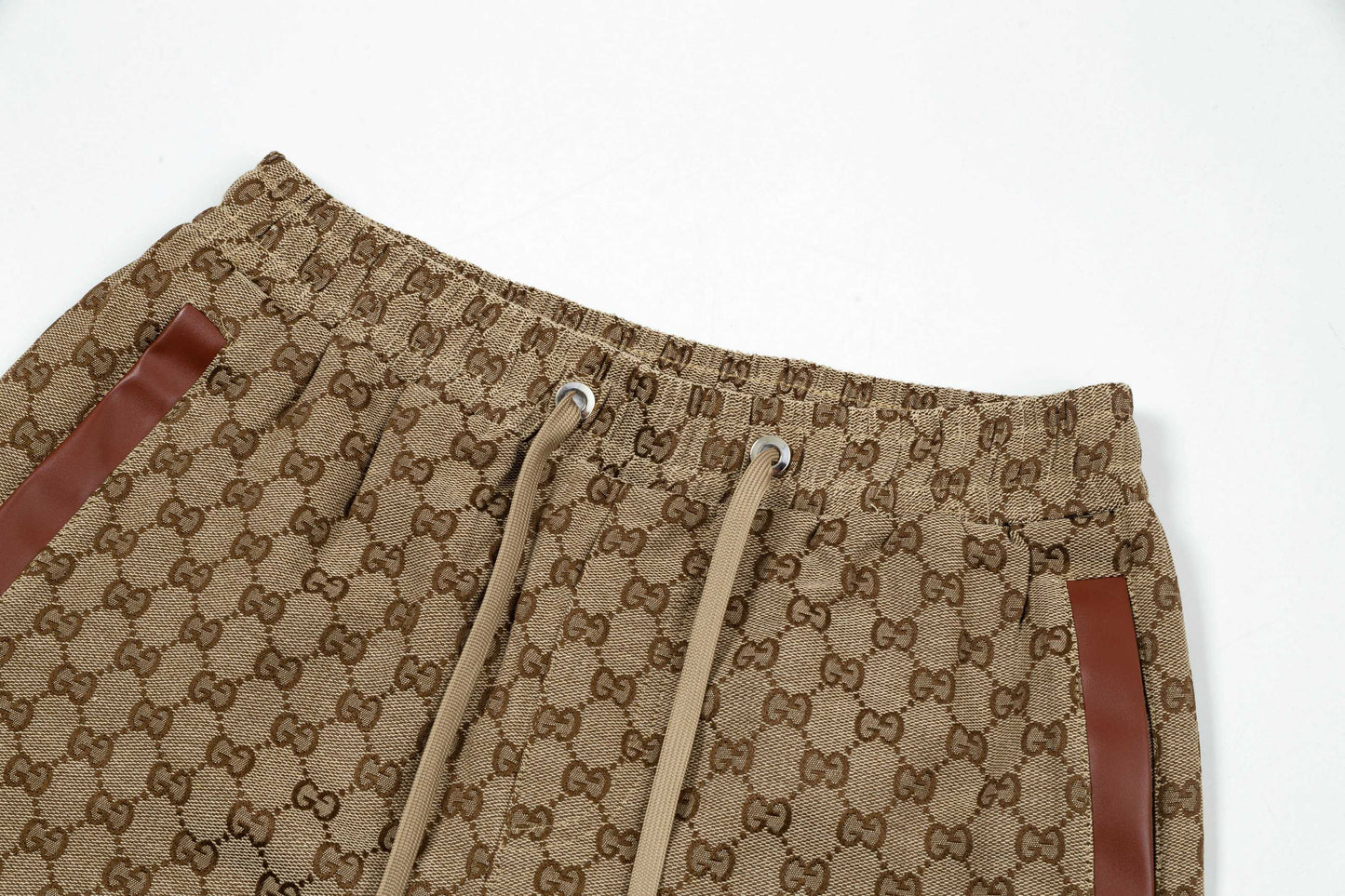 Gucci Signature 7F1D Shorts