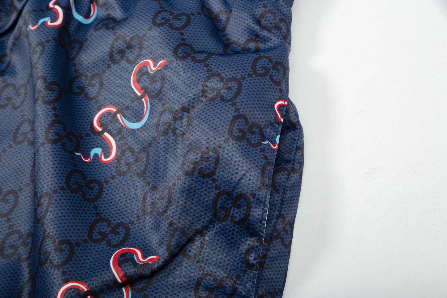Gucci Signature 9B86 Shorts
