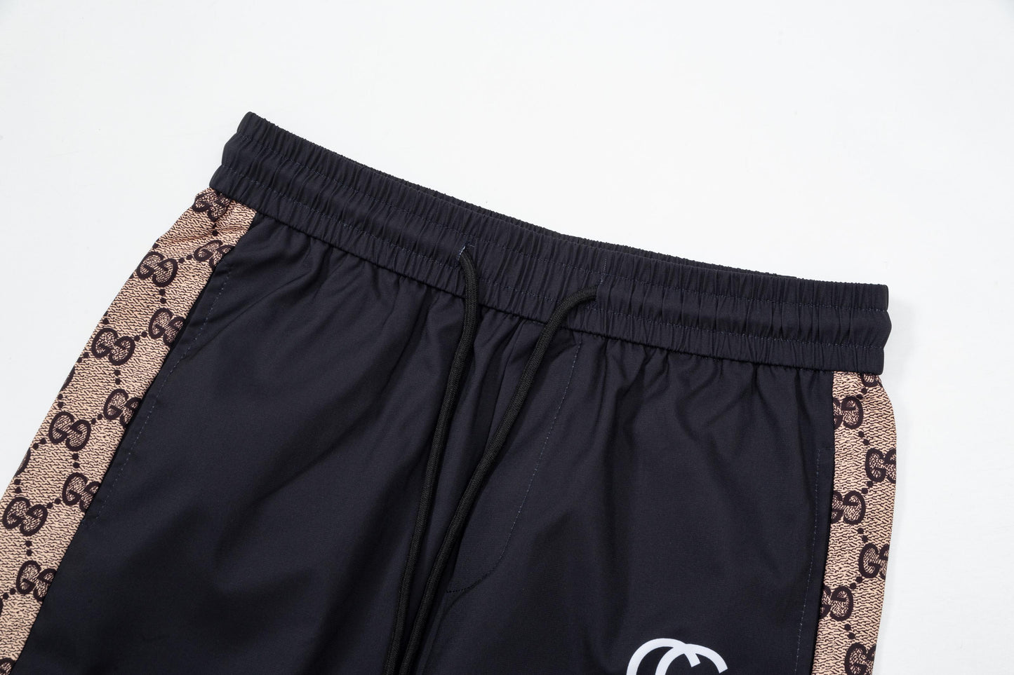 Gucci Signature 5F93 Shorts