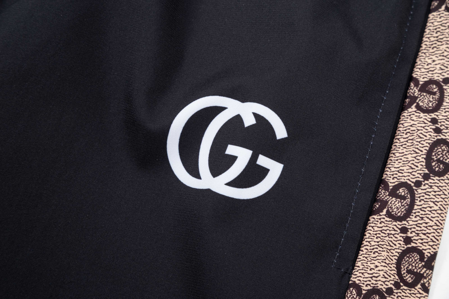 Gucci Signature 5F93 Shorts