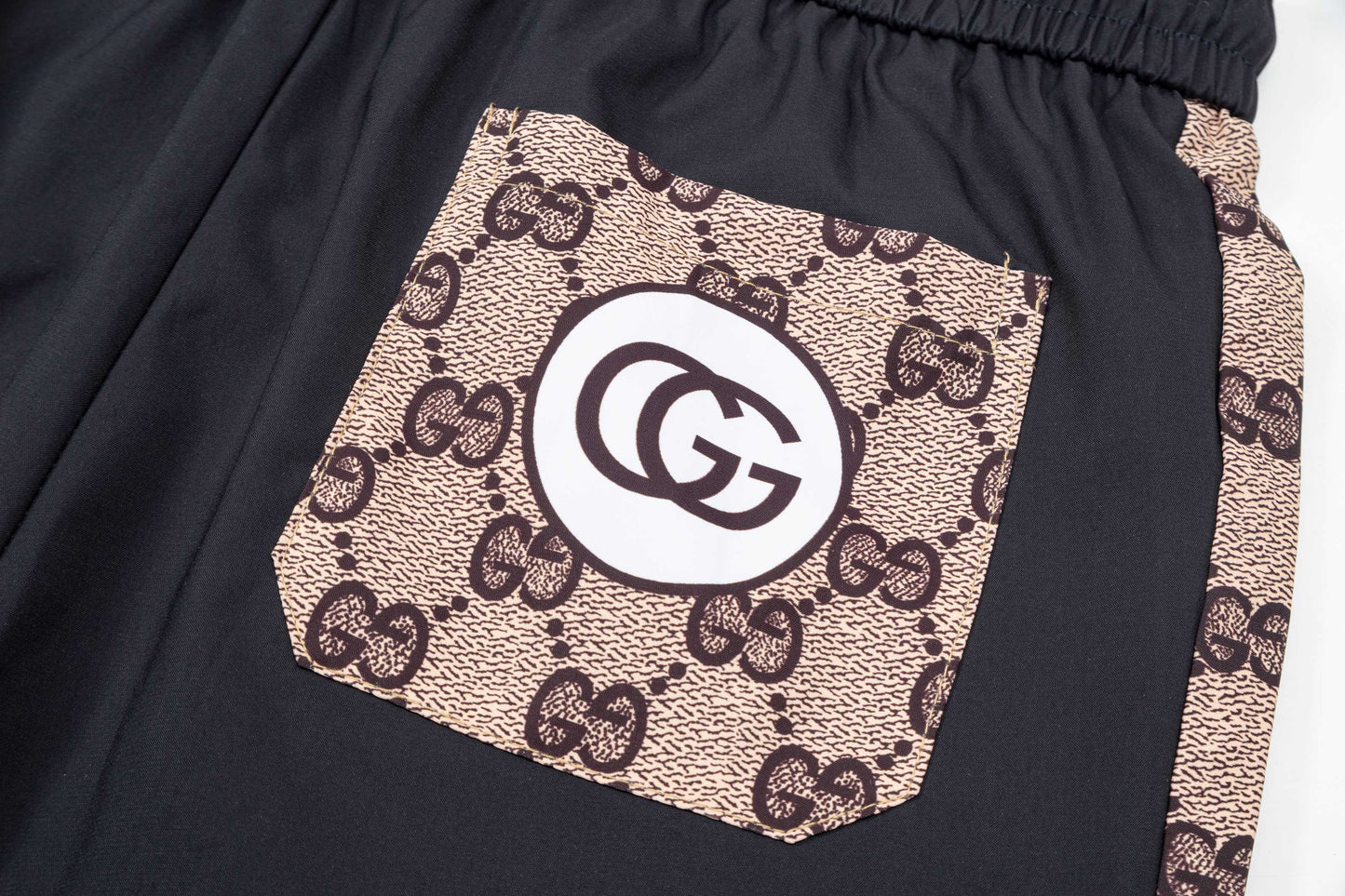 Gucci Signature 5F93 Shorts
