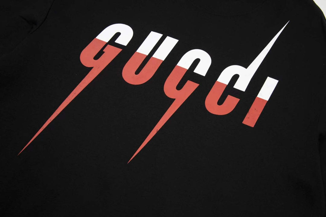 Gucci Signature 80E1 T-Shirt