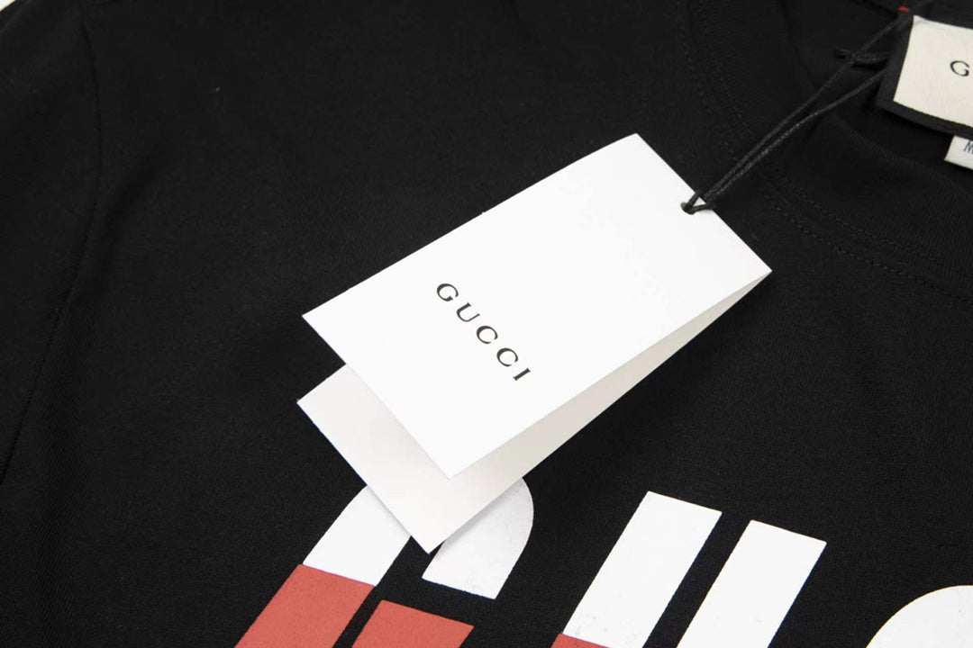 Gucci Signature 80E1 T-Shirt