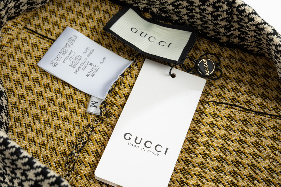 Gucci Signature E45E Shorts