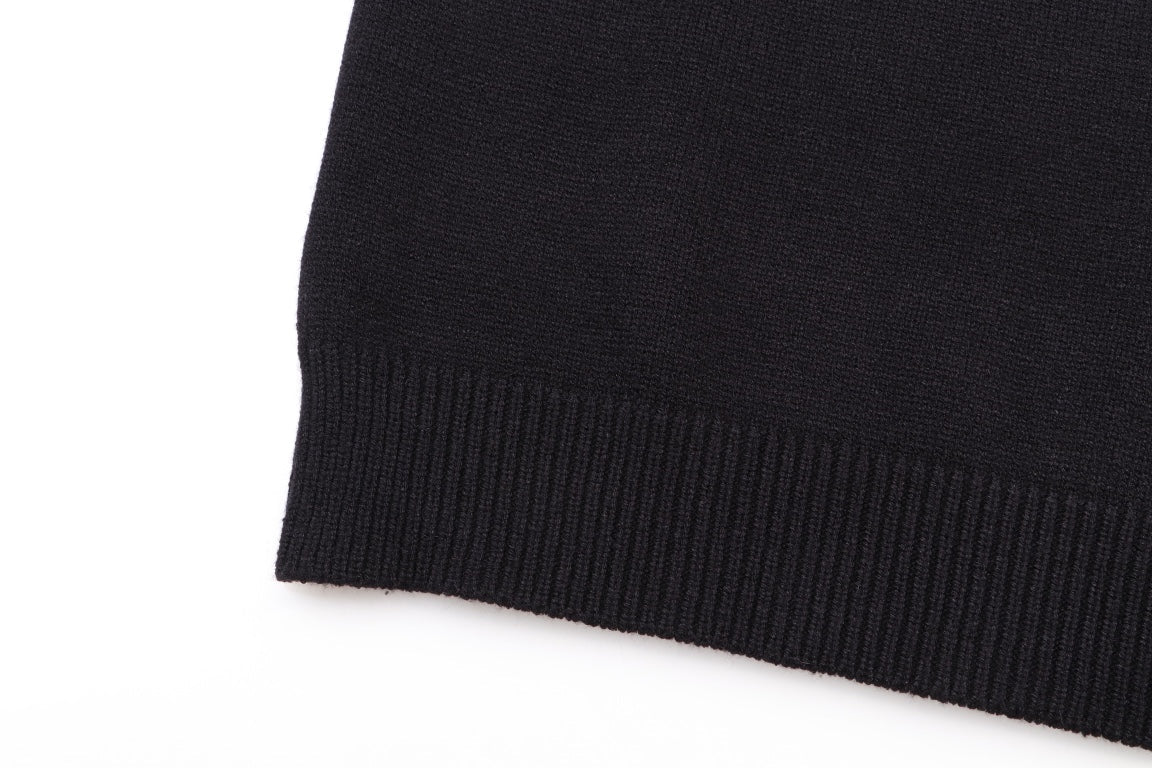 Gucci Signature E0E7 Sweater