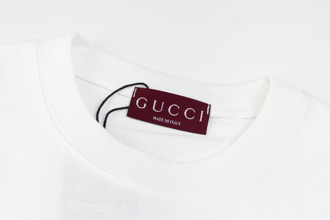 Gucci Signature 756C Apparel