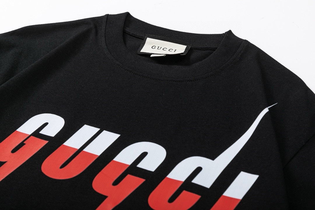 Gucci Logo Print T-Shirt