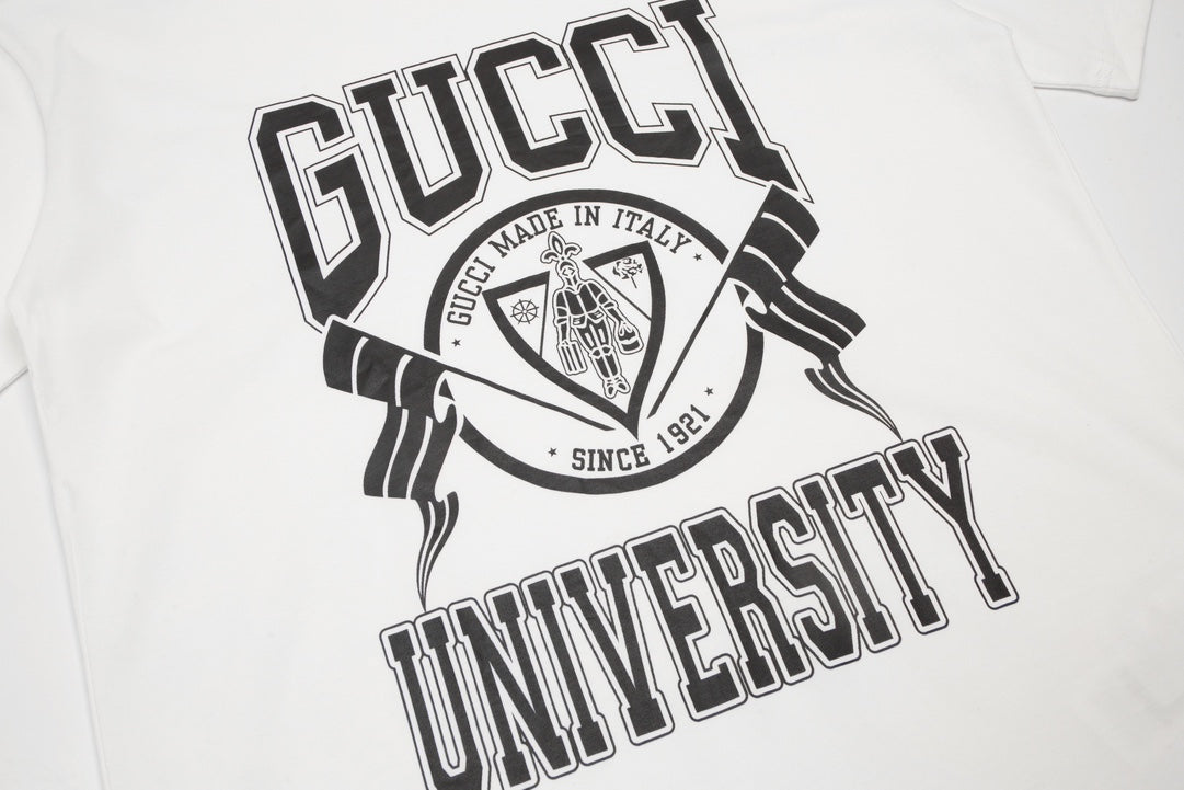 Gucci Signature AD77 T-Shirt