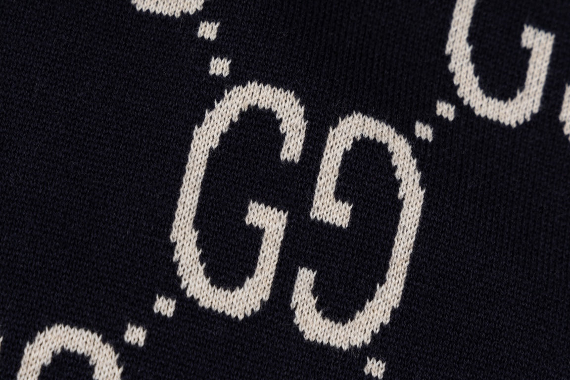 Gucci Signature 42D7 Sweater