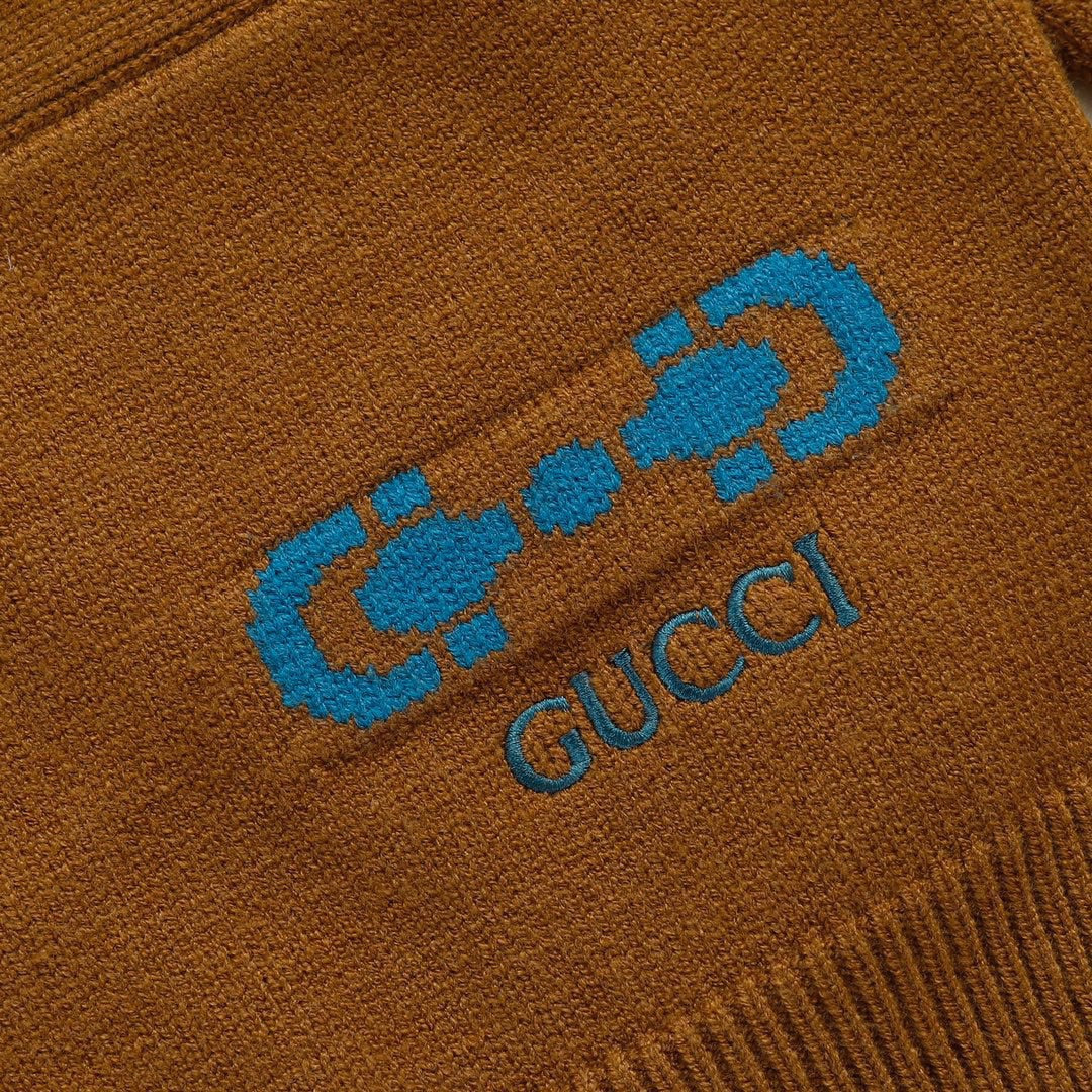Gucci Signature 9357 Sweater