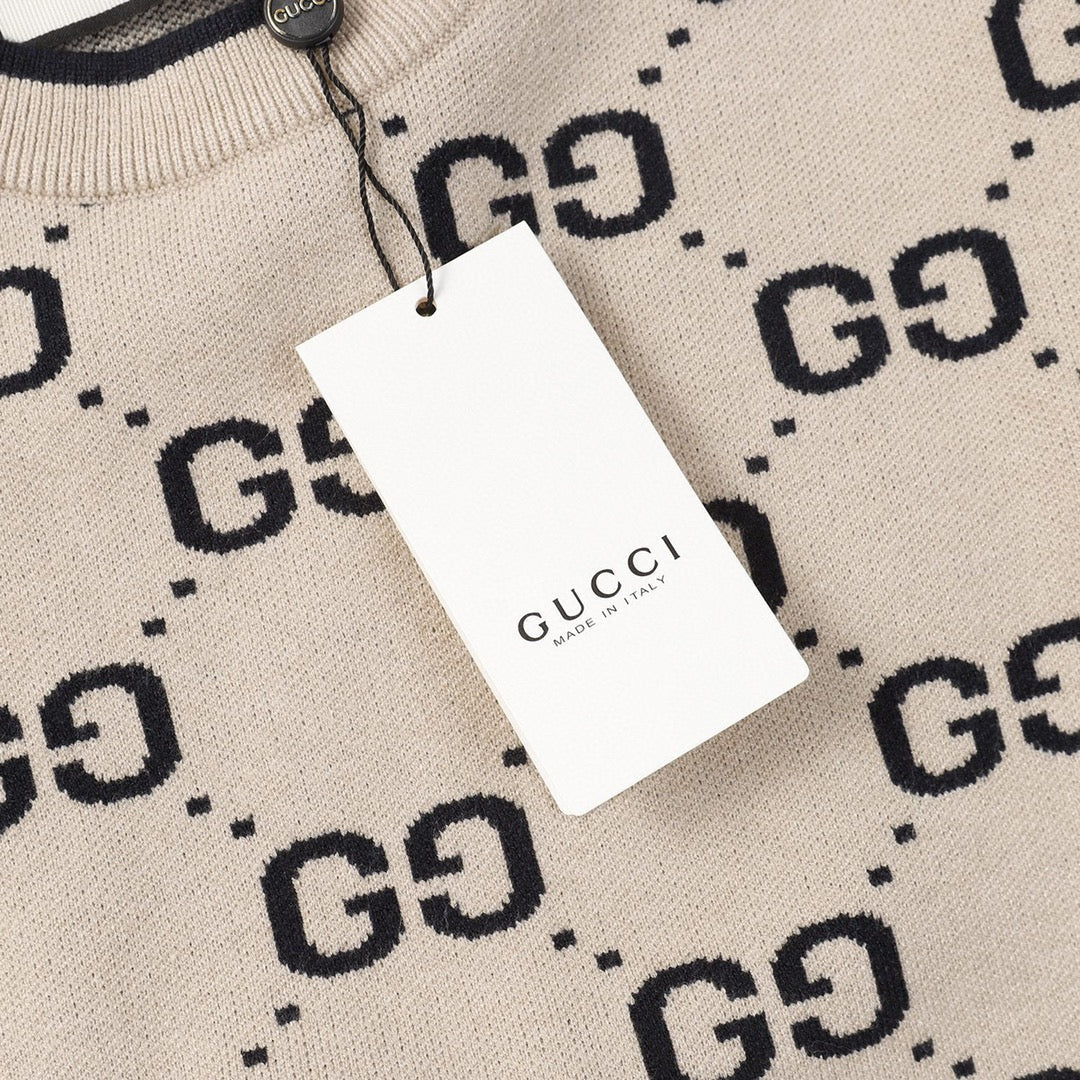 Gucci Signature 8D19 Hoodie