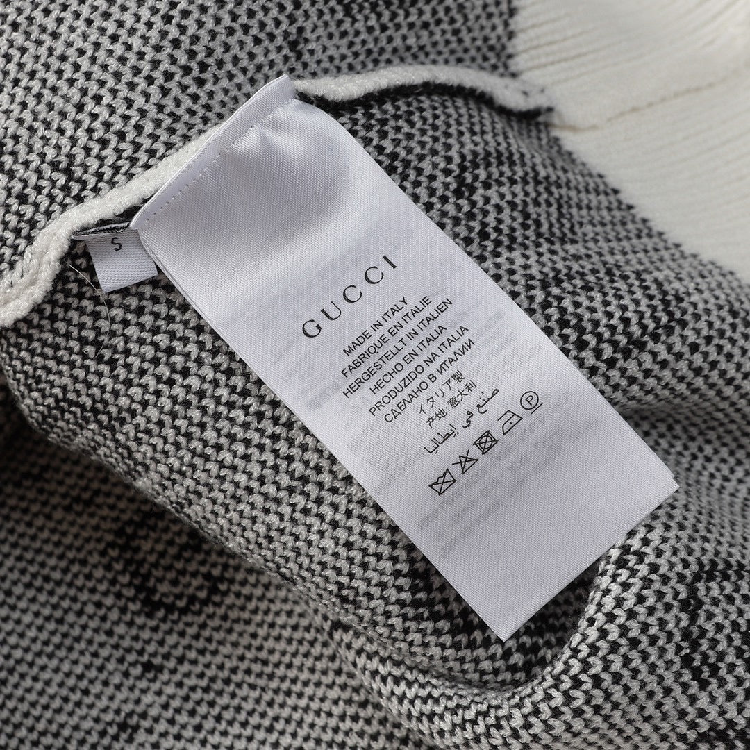 Gucci Signature 8D19 Hoodie