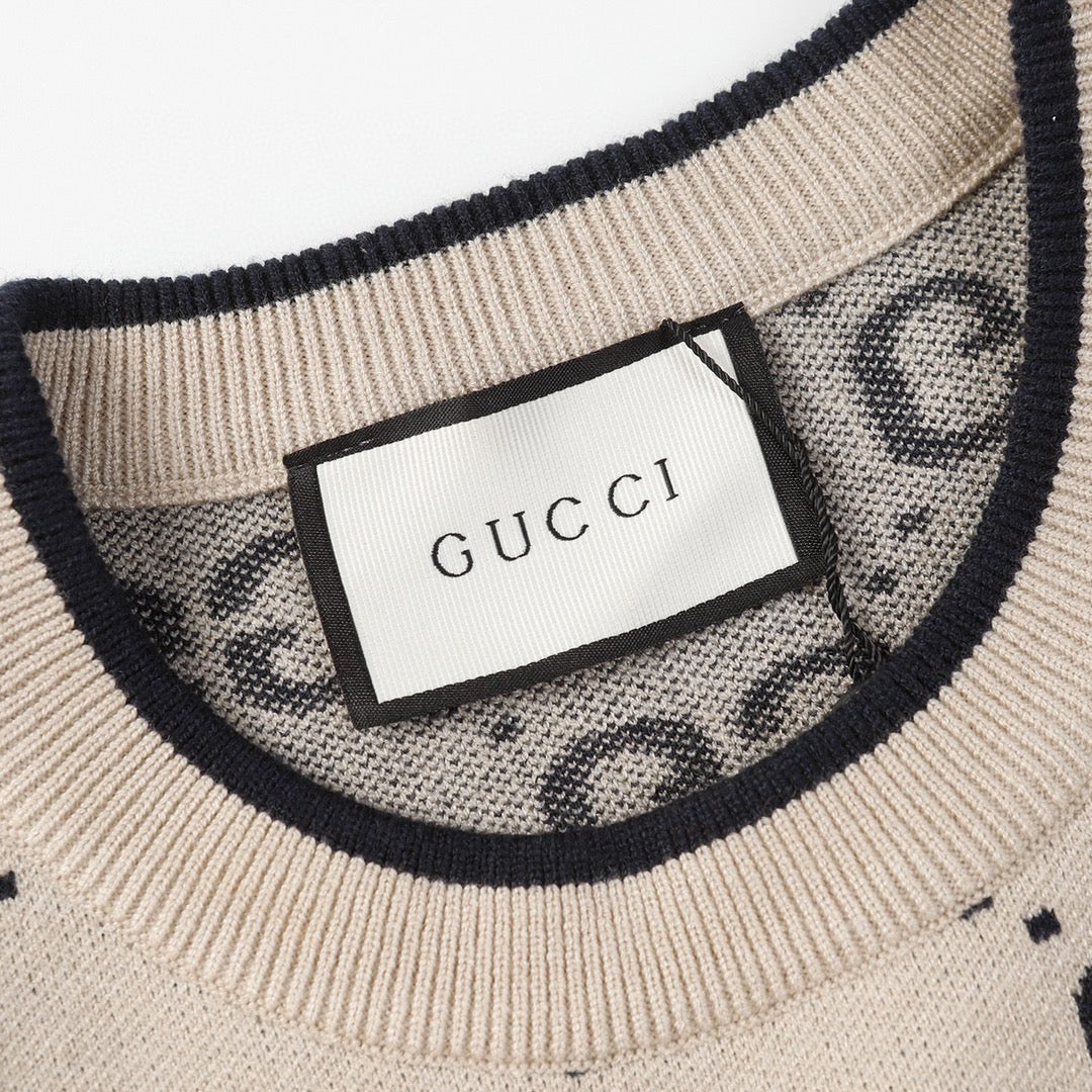 Gucci Signature 8D19 Hoodie