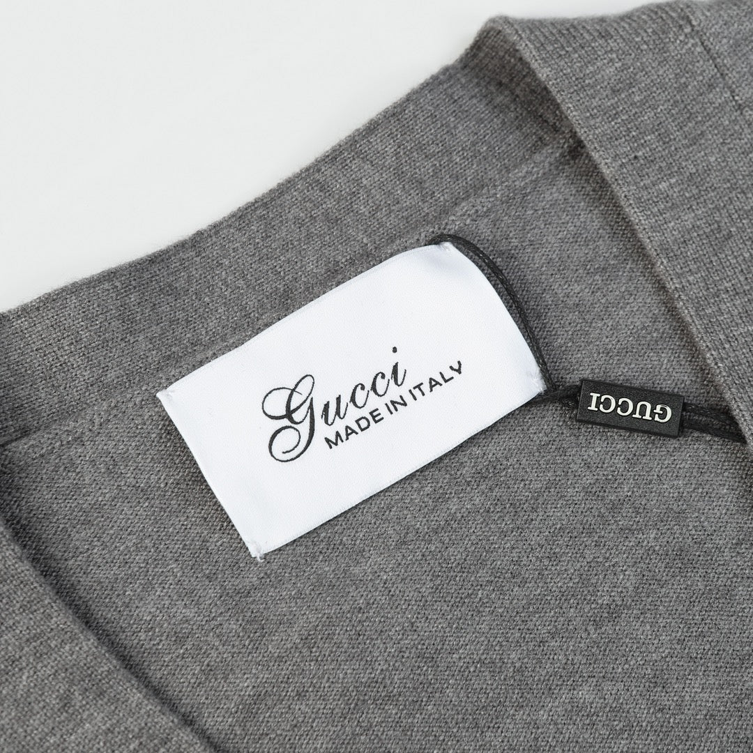 Gucci Signature E8FC Sweater