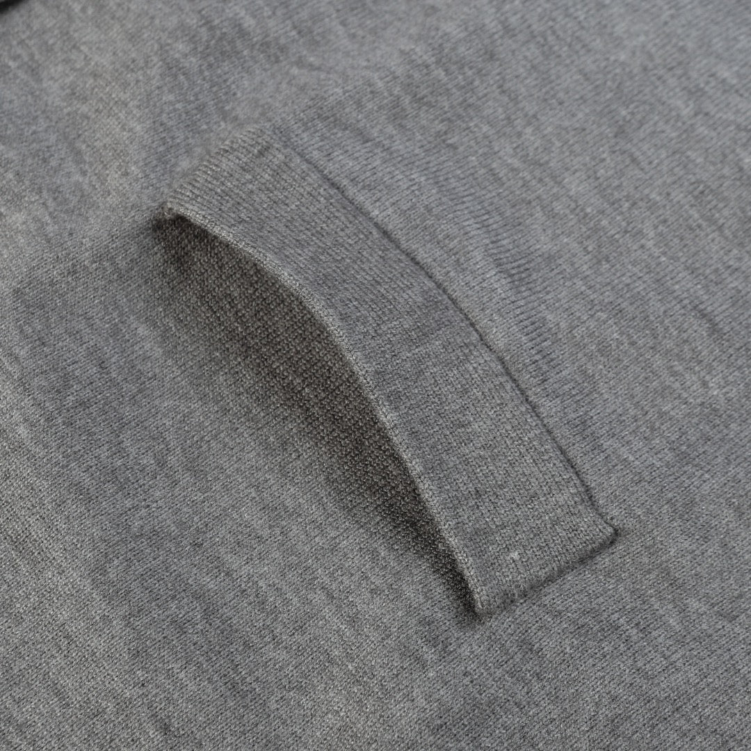 Gucci Signature E8FC Sweater