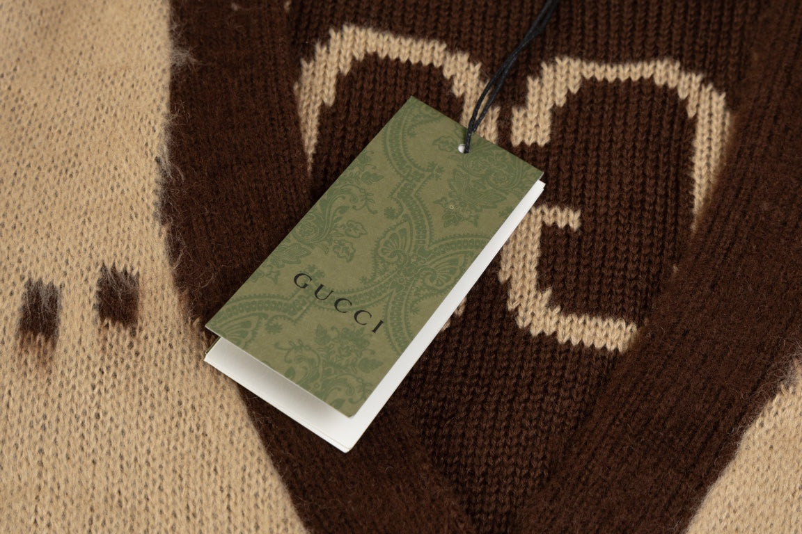 Gucci Signature D41D Sweater
