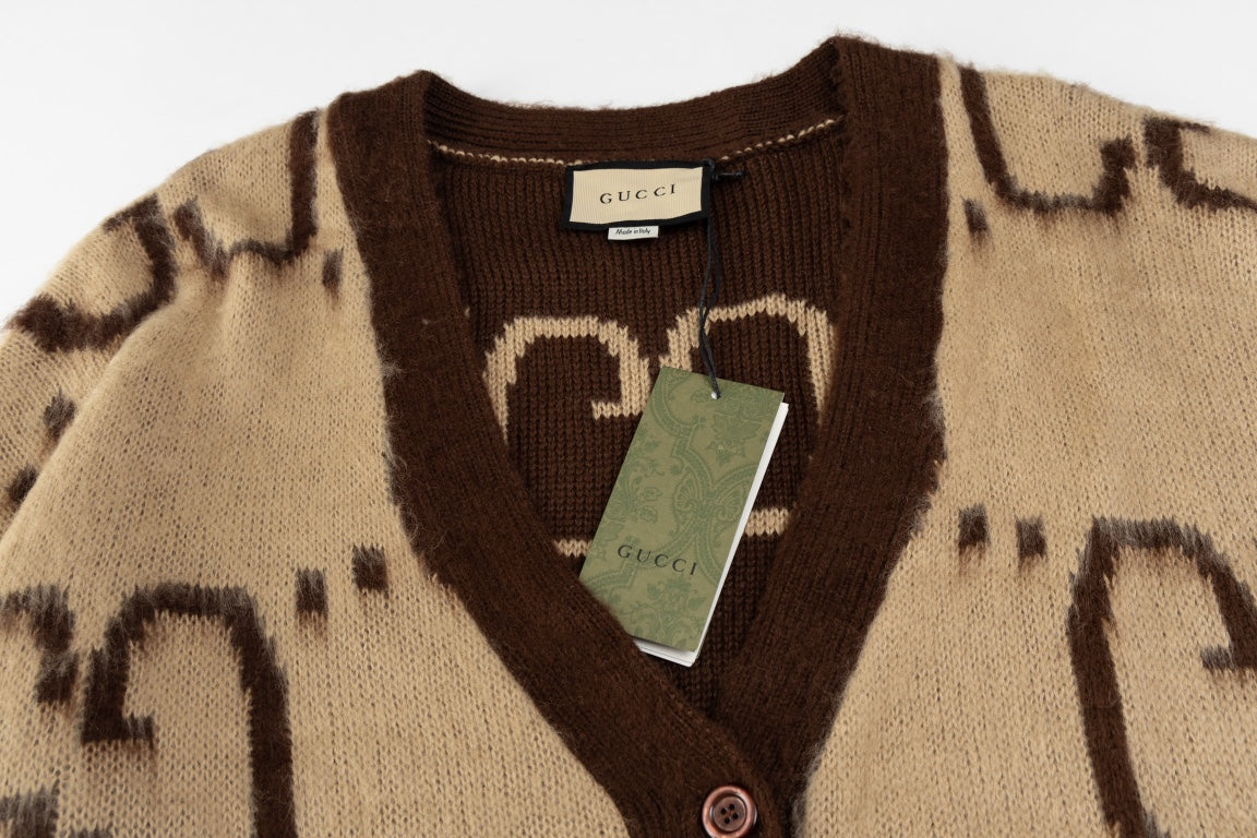 Gucci Signature D41D Sweater