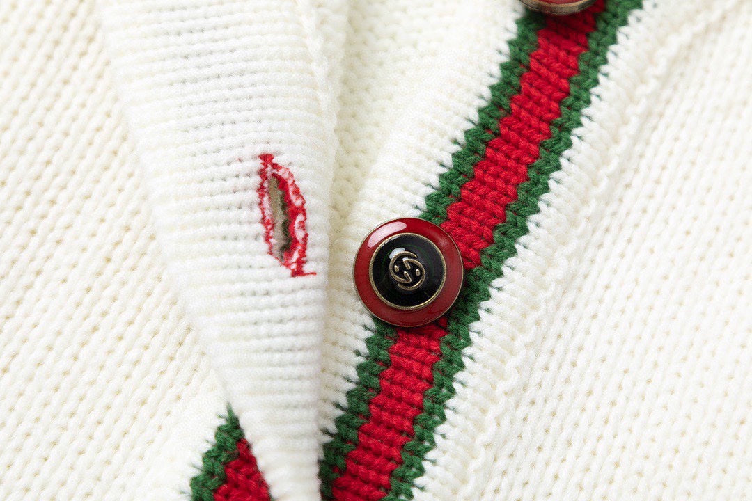 Gucci Signature 879F Apparel