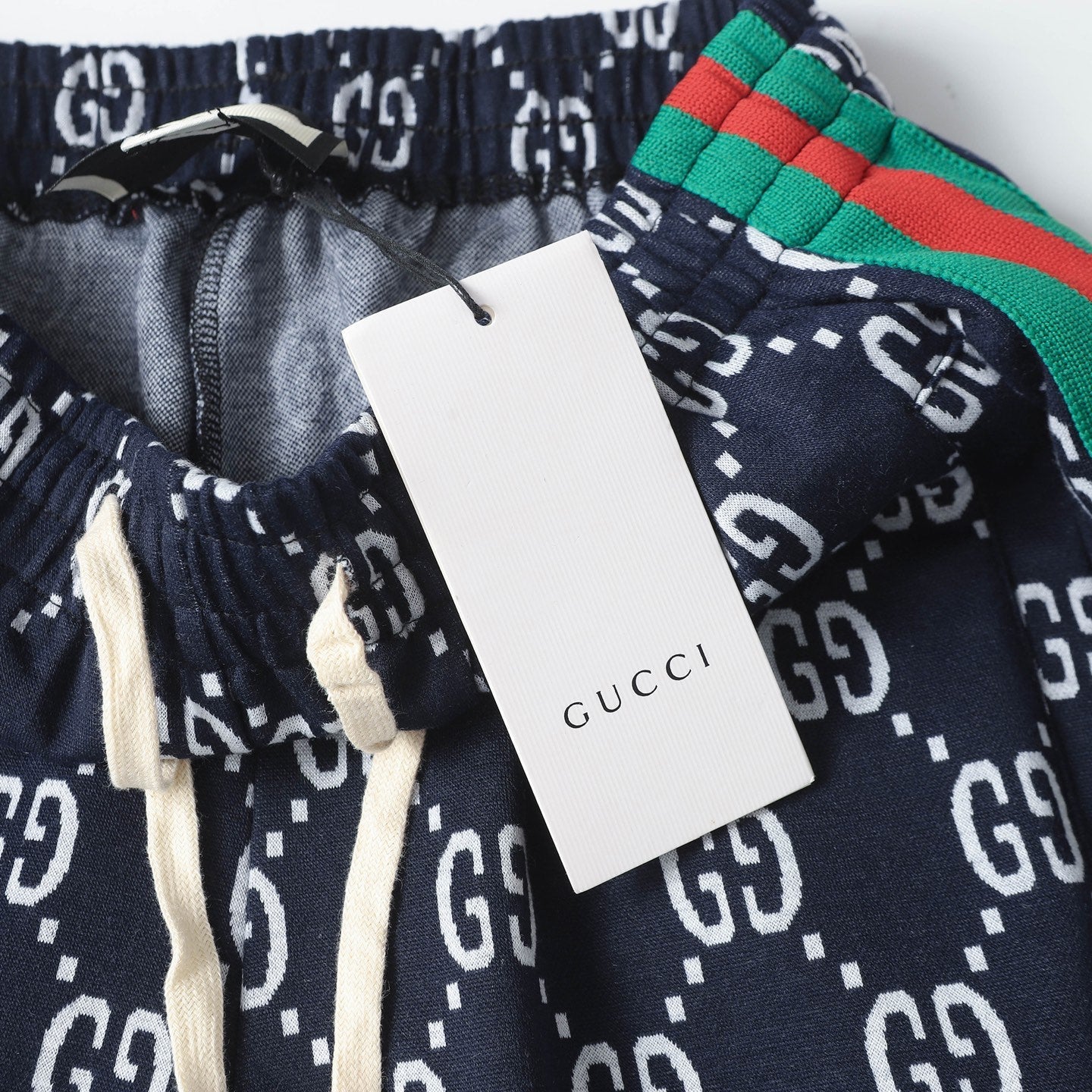 Gucci Signature 6431 Shorts