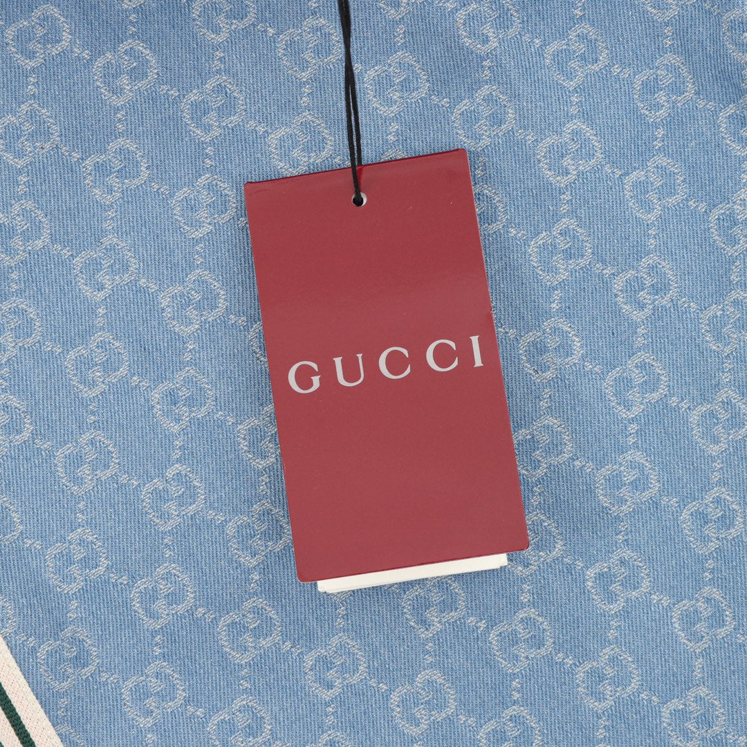 Gucci Signature D82A Shorts