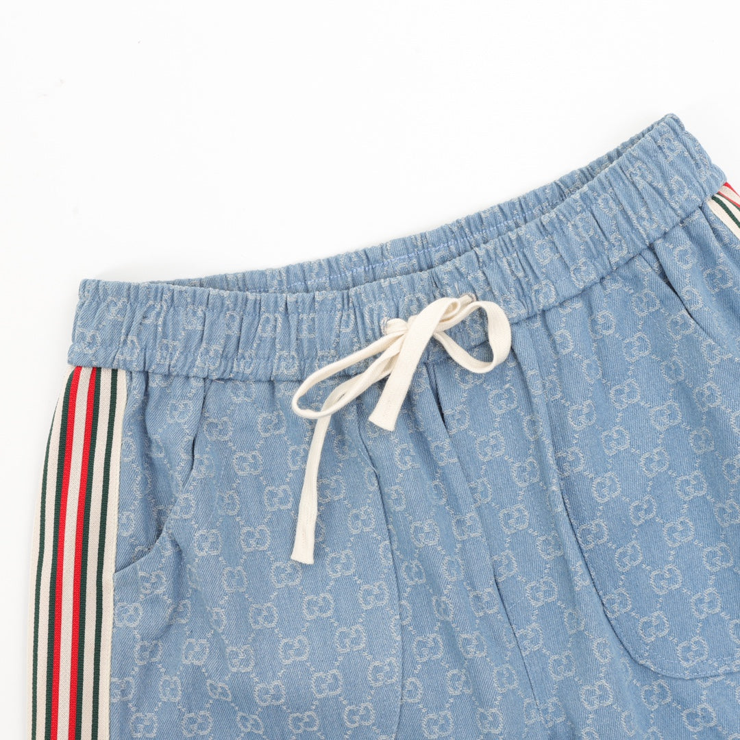 Gucci Signature D82A Shorts