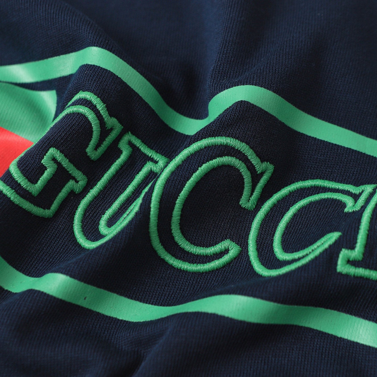 Gucci Signature E43E T-Shirt