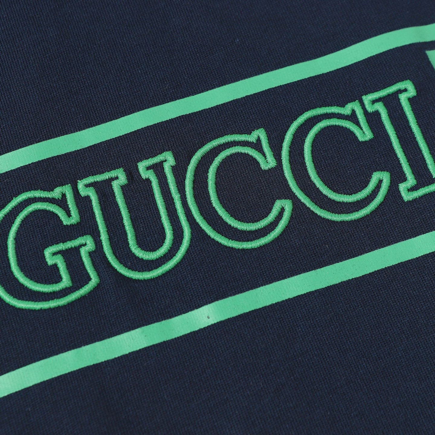 Gucci Signature E43E T-Shirt