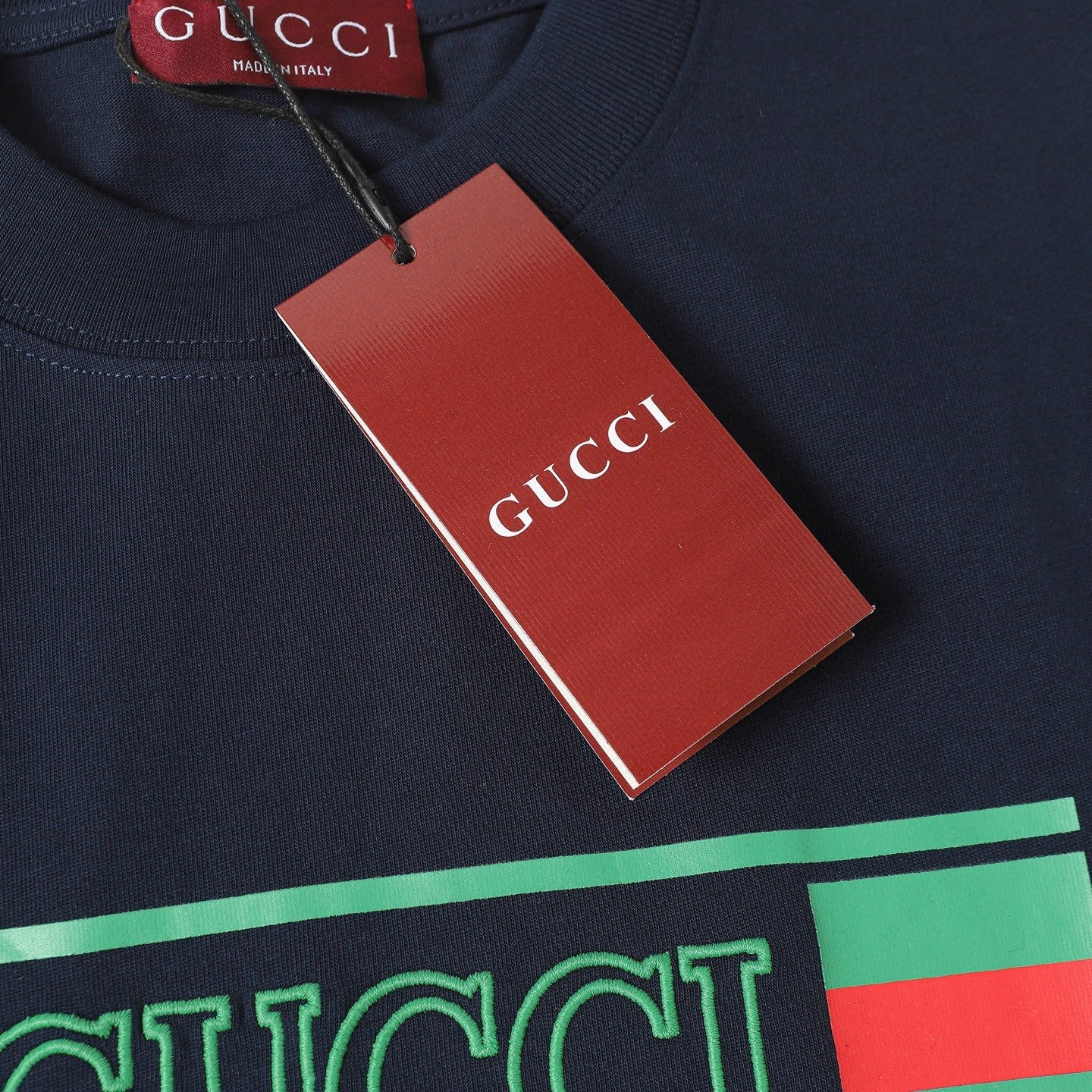 Gucci Signature E43E T-Shirt
