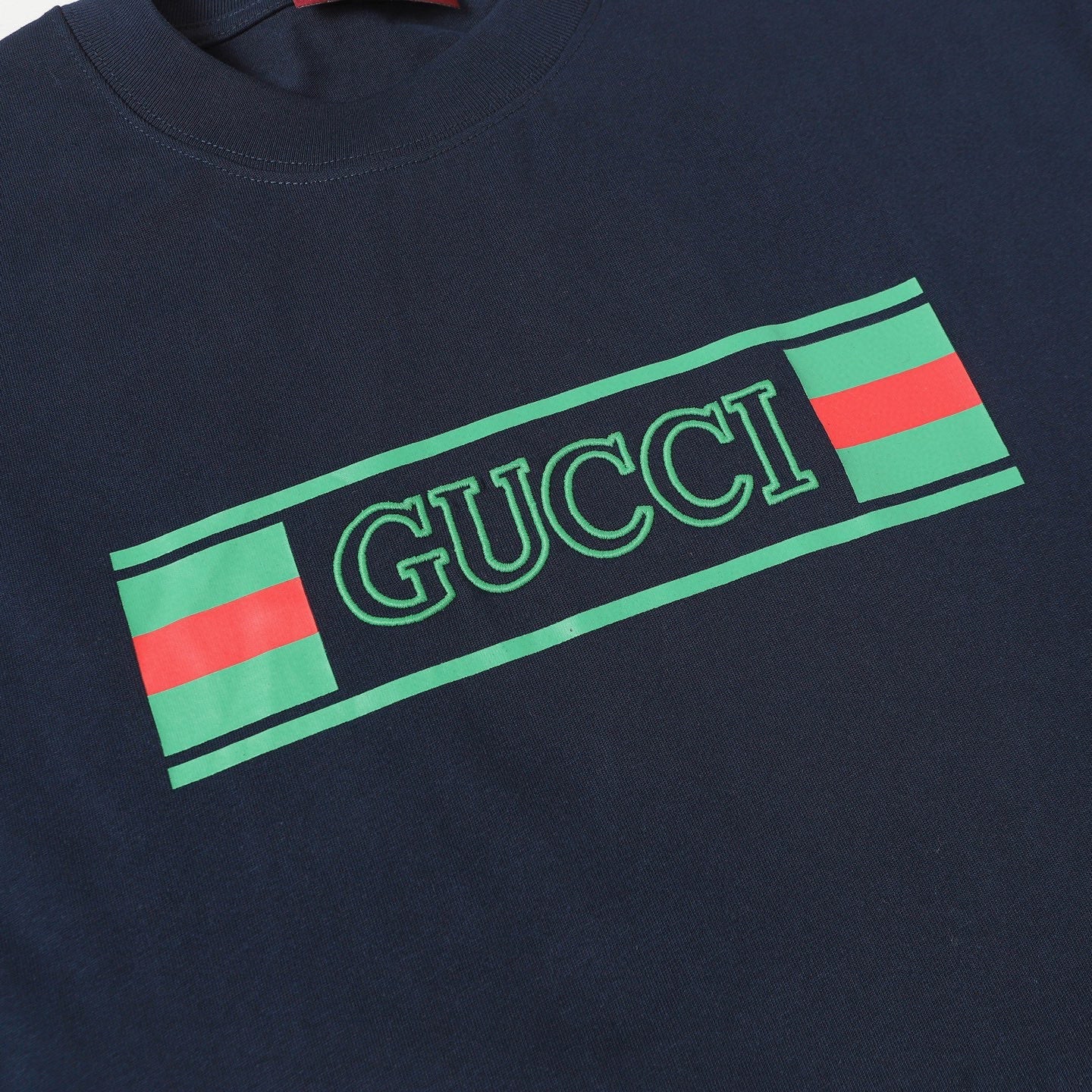 Gucci Signature E43E T-Shirt
